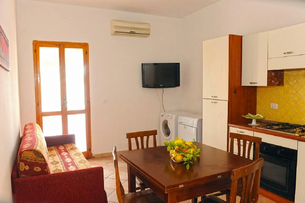 Roy House Villa Alghero 0*,